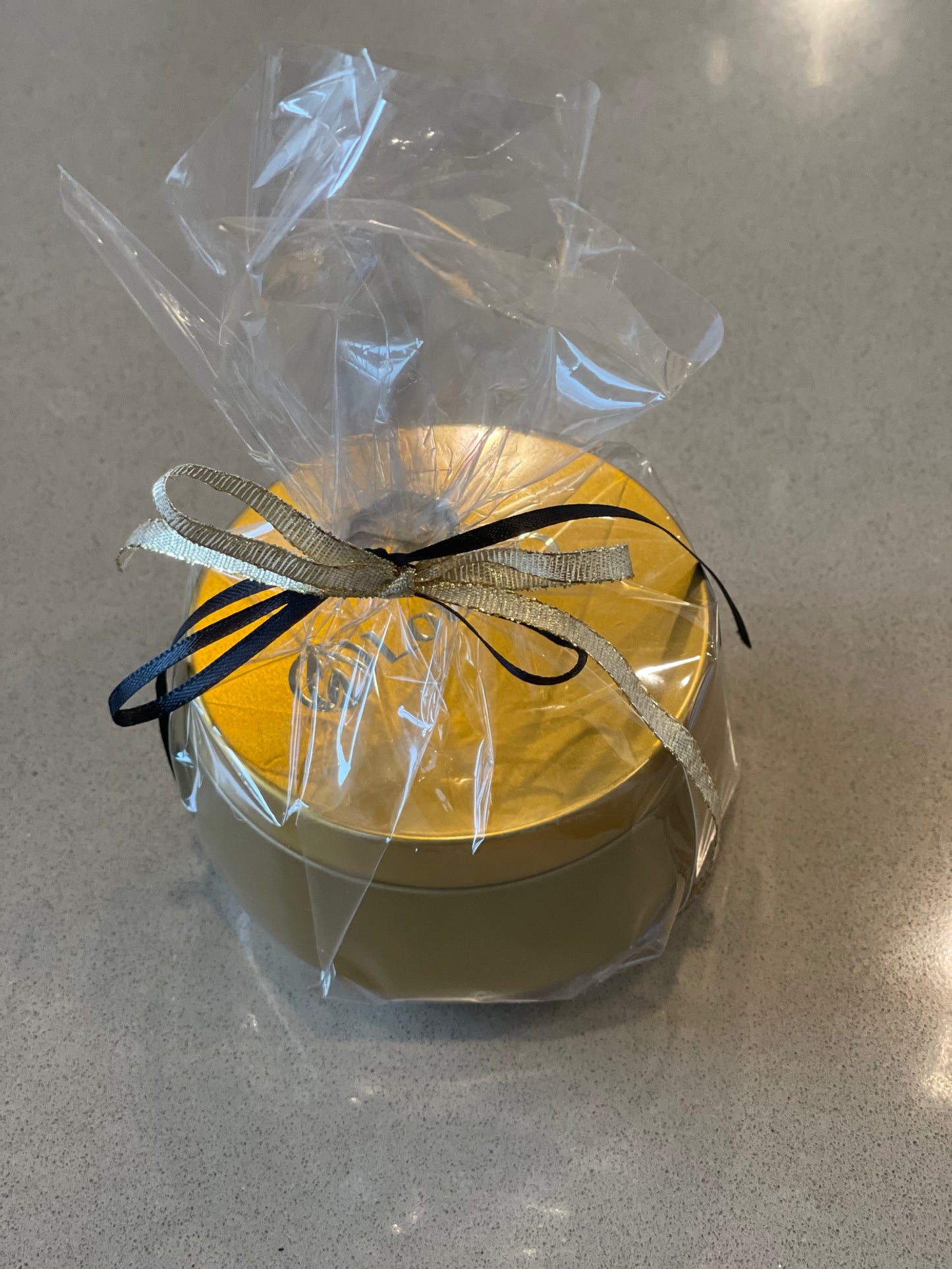 **Limited Edition**Tin Candle - Champagne Toast